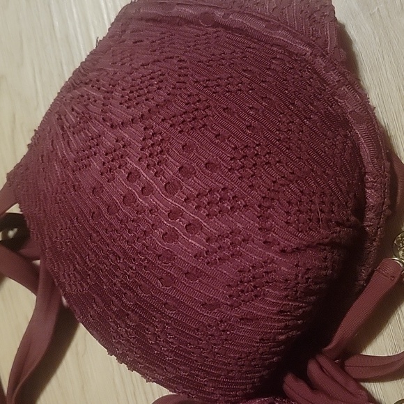 Bikini and matching shorts bundle - Picture 2 of 9